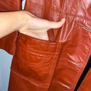 ✨Vintage REAL leather coat from Paris!✨